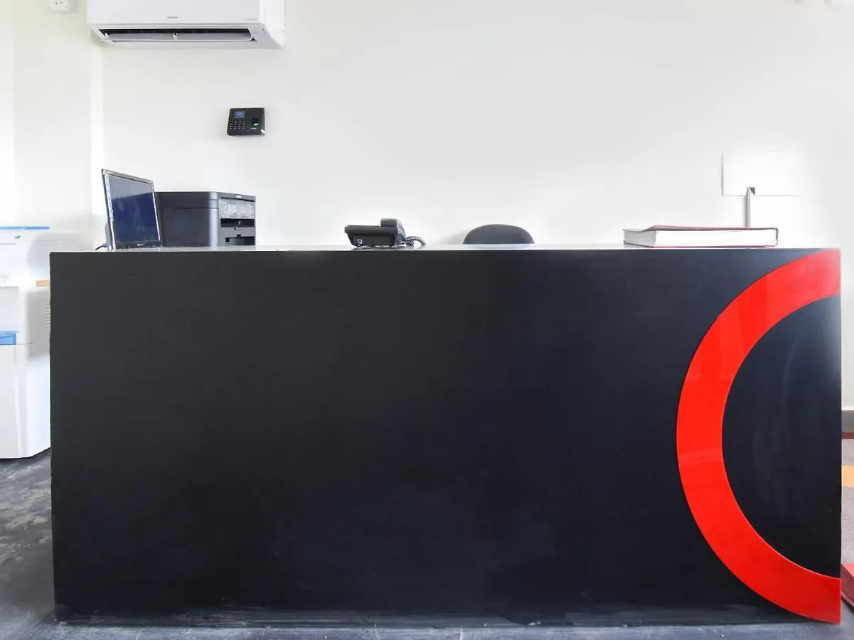 ****  Oyo 79355 Collection O Hotel Adona India